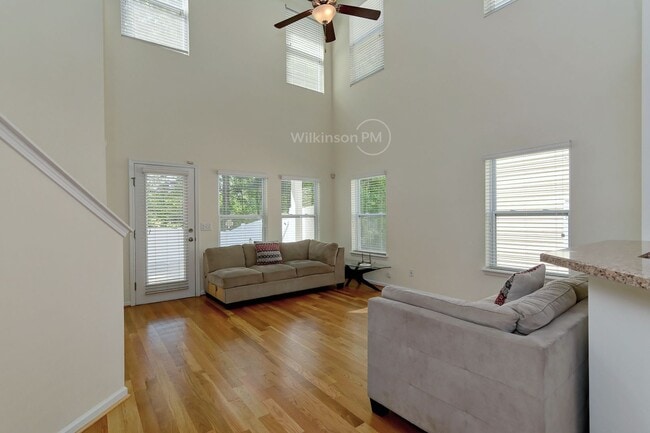 Building Photo - Big & Nice 3Br/2.5Bth Townhome in Steele Creek by Harris Teeter Shopping Center