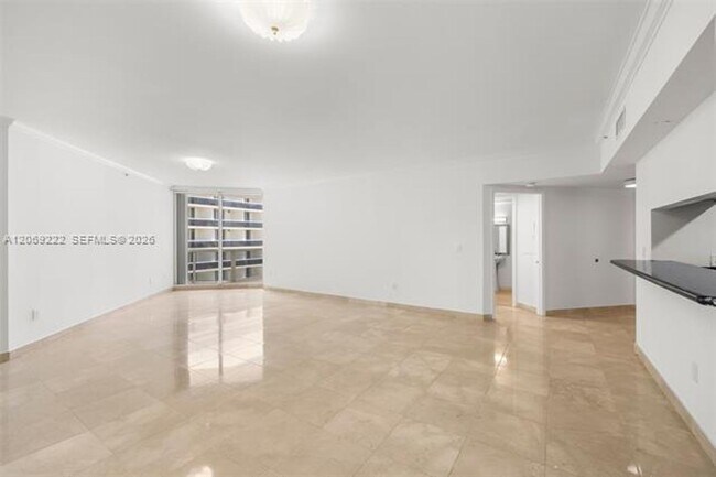 Building Photo - 9559 Collins Ave