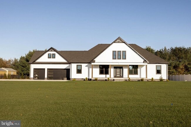 Building Photo - 5692 King Stuart Dr