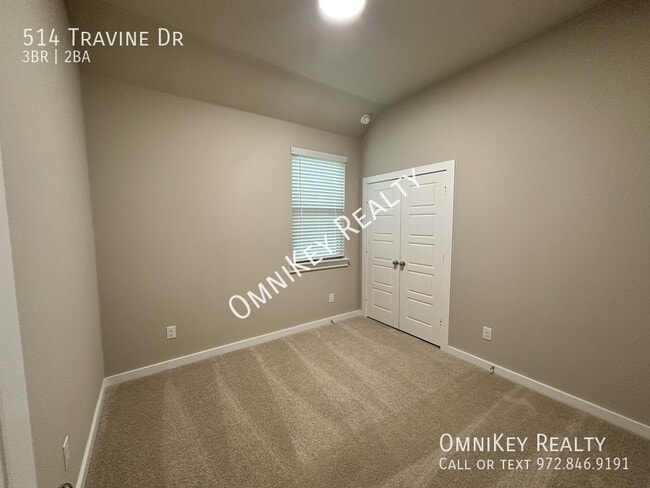 Building Photo - 514 Travine Dr