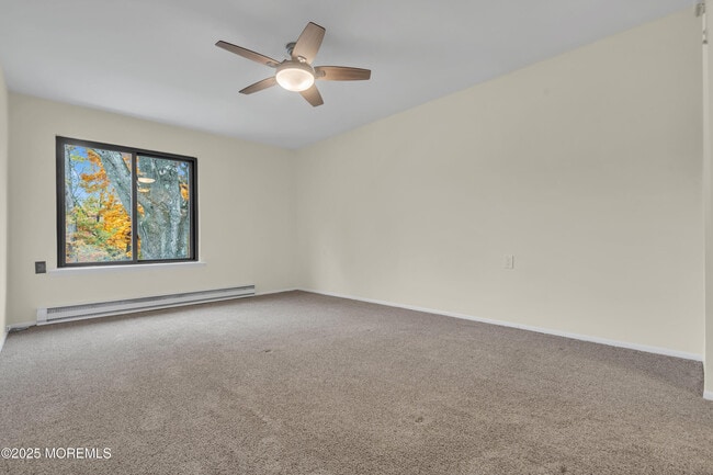 Building Photo - 30 Berkshire Ct