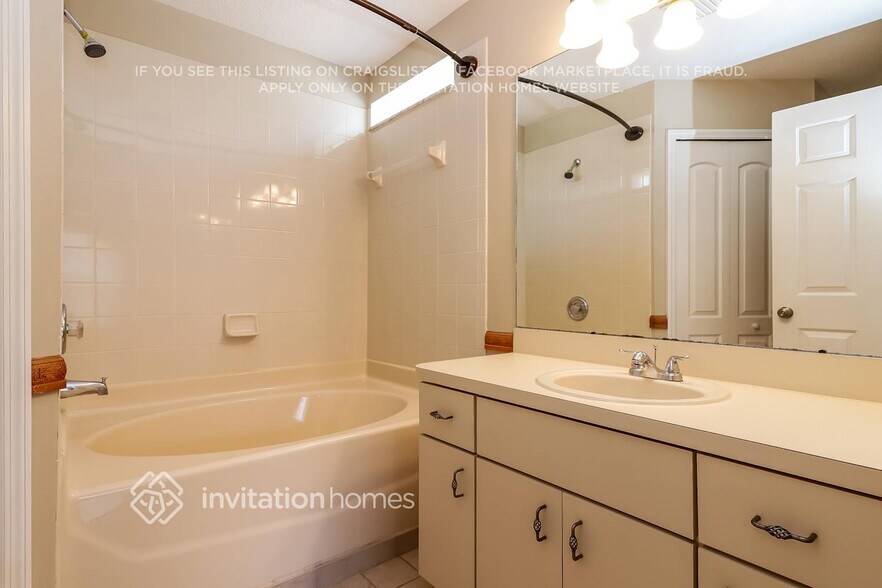 Building Photo - 1830 Horsechestnut Ct