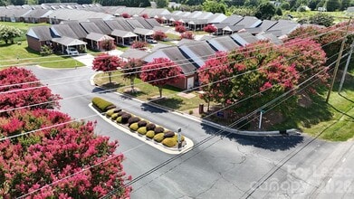 Building Photo - 6299 Pansy Trl