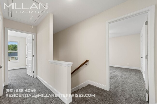 Building Photo - Spacious & Updated 3/2.5 Home Near Fort Ca...