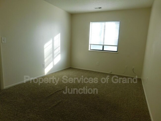 Building Photo - 232 Crawford Ln