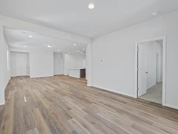 Building Photo - 209 Cherry Blossom Ln