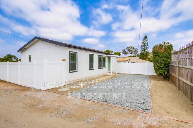 Primary Photo - 4028 Charles St