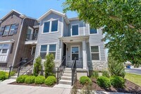 Building Photo - 261 W 630 N