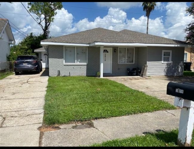 Building Photo - 2814 Pakenham Dr