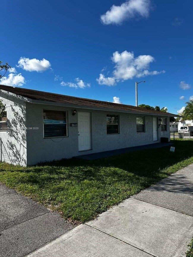 Building Photo - 802-804 NW 10th St