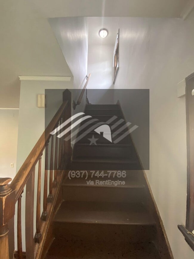 Building Photo - 500 W Parkwood Dr