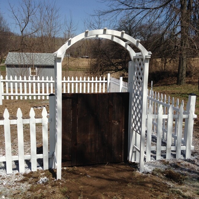 Building Photo - 5 Six Hundred Rd