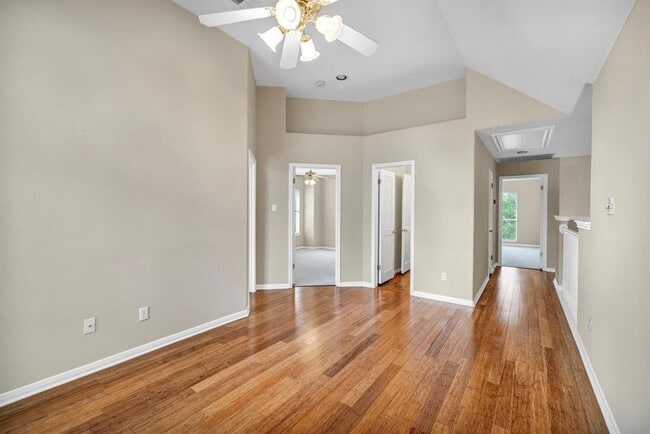 Building Photo - 6806 Thistle Hill Way