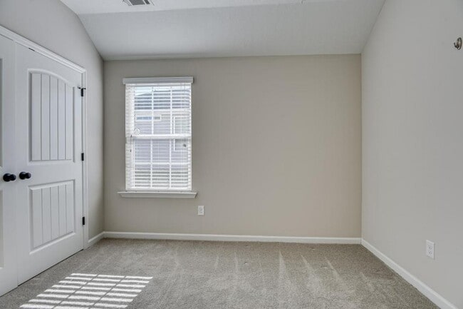 Building Photo - 5006 Copse Dr