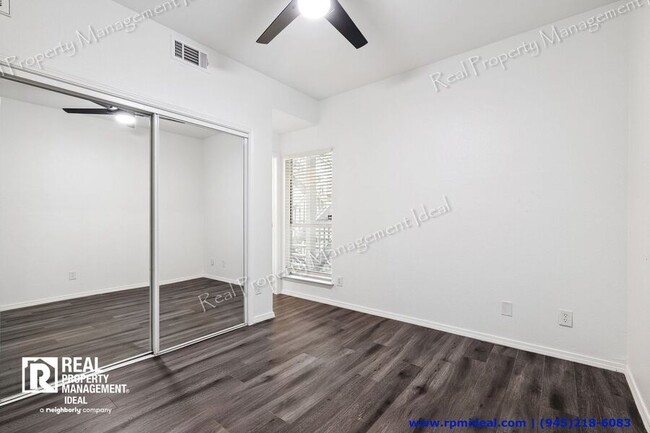Building Photo - 4104 N Hall St