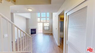 Building Photo - 1041 Glendon Ave