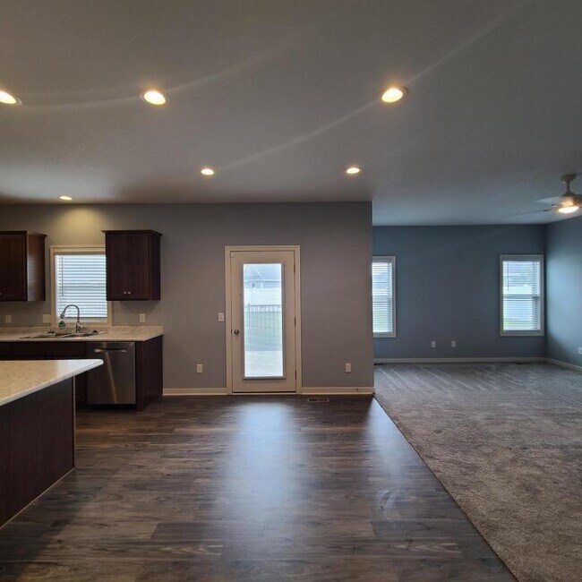Building Photo - 13656 Four Elms Trail
