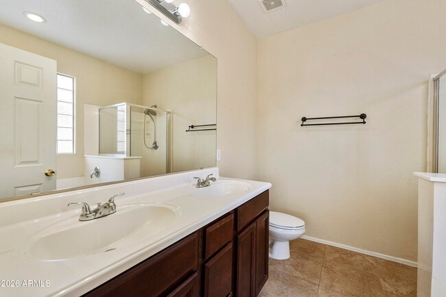 Building Photo - 6209 S 43rd Dr