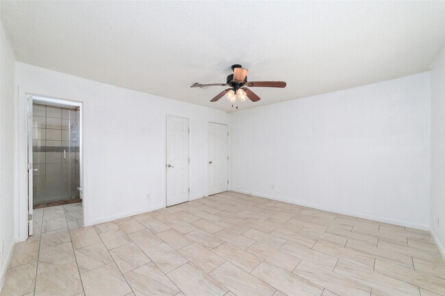 Building Photo - 10907 Sageleaf Ln