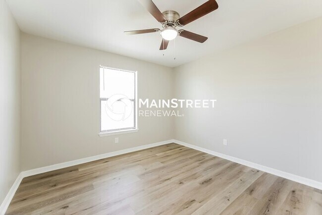 Building Photo - 4 Bedroom Pet-Friendly Home in Lehigh Acres, FL with Main Street Renewal