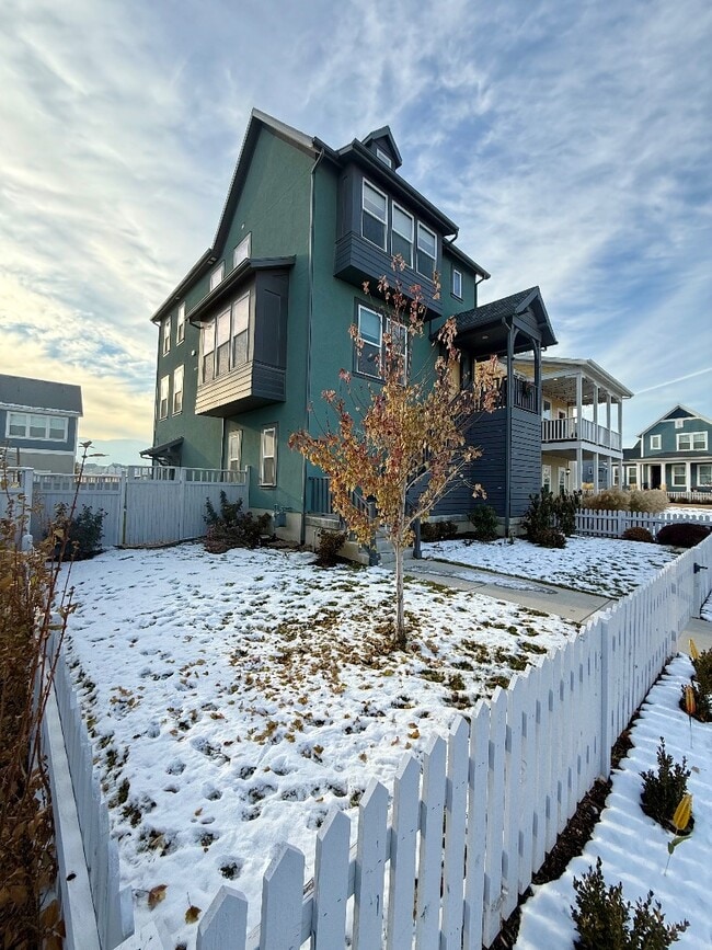 Building Photo - 11618 S Skyward Rd