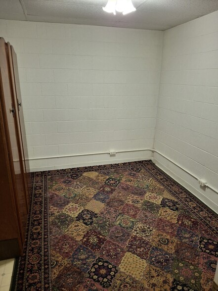 Building Photo - 1202 1st Ave