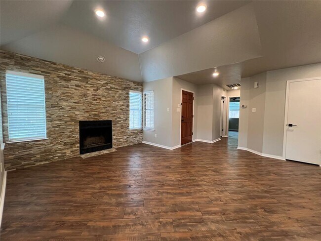 Building Photo - 2908 Wadsworth Way