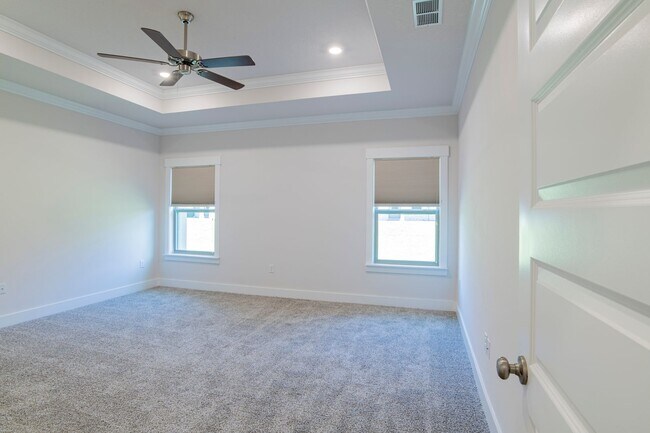 Building Photo - 3 bed home in quiet Cantonment