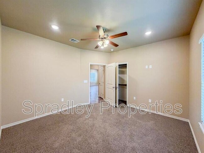 Building Photo - 1036 Hibiscus Dr