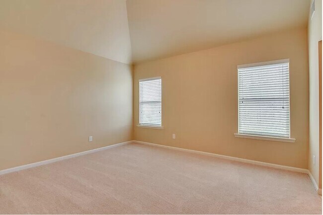 Building Photo - 151 Seaton Ave