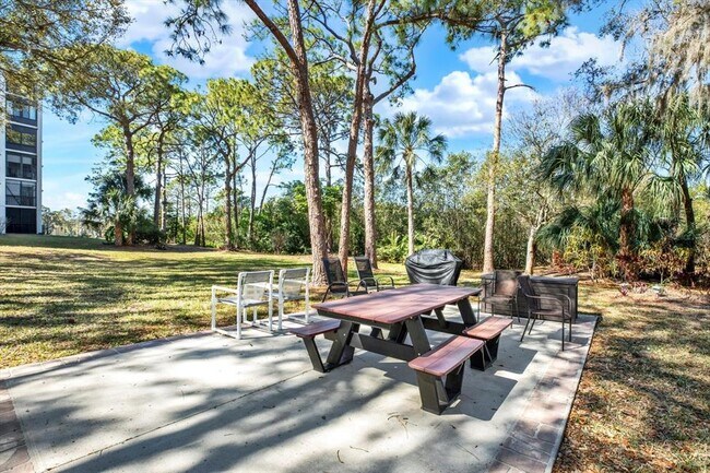 Building Photo - 8186 Terrace Garden Dr