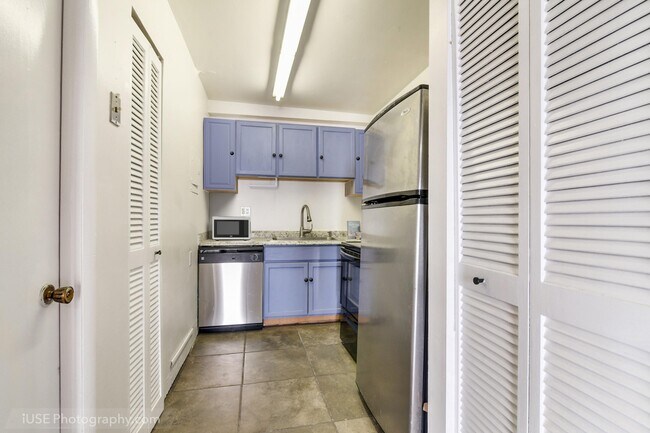 Building Photo - 3716 NE 168th St