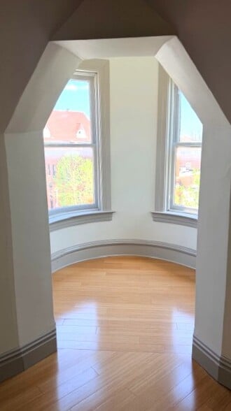 Unique room in steeple - 4400 Laclede Ave