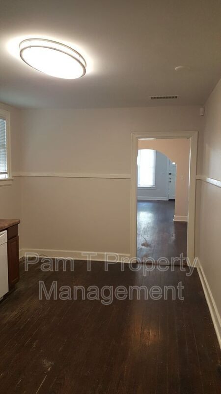Building Photo - 633 W 35th St