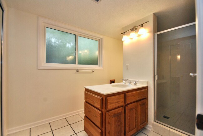 Building Photo - Charming Four Bedroom Rossmoor Home