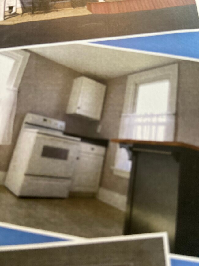 Kitchen - 74 Miller Ln