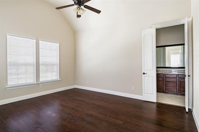 Building Photo - 573 Enfield Dr