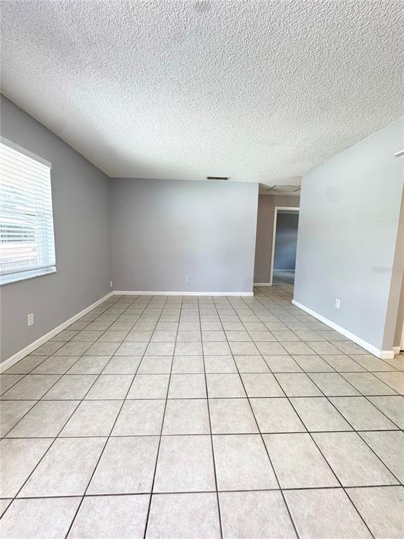 Building Photo - 813 Lake Palms Dr