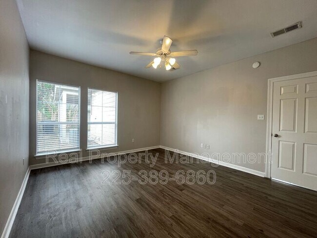 Building Photo - 5630 Arialo Dr