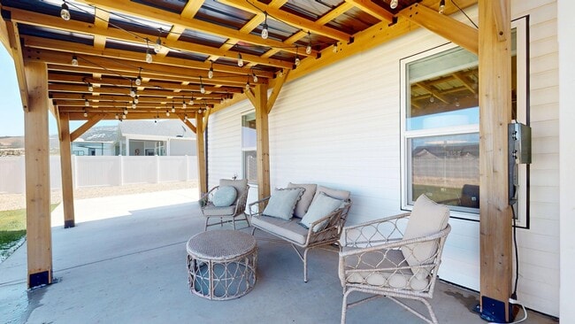 Building Photo - 4 Bedroom Home with 3 Car Garage in Enoch