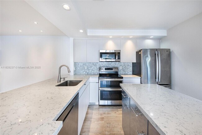 Building Photo - 20945 Bay Ct