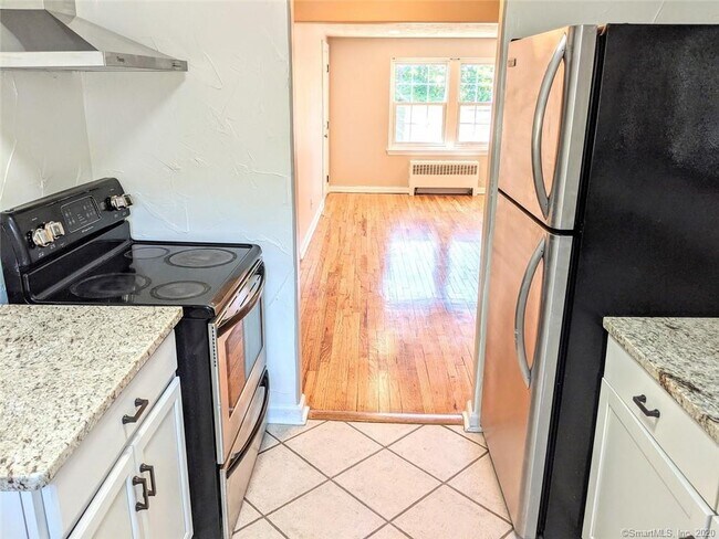 Building Photo - 1010 Trout Brook Dr