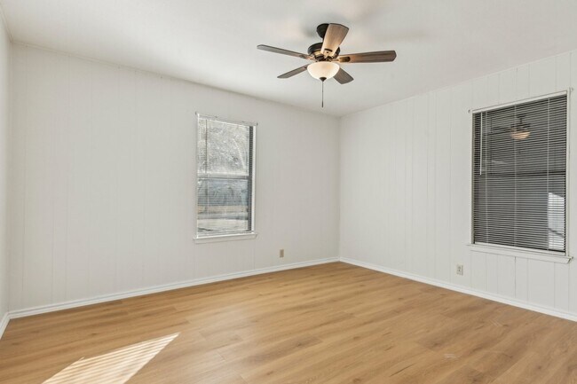Building Photo - 250 Co Rd 3318
