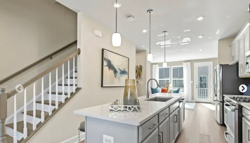 Building Photo - 6014 Beake St