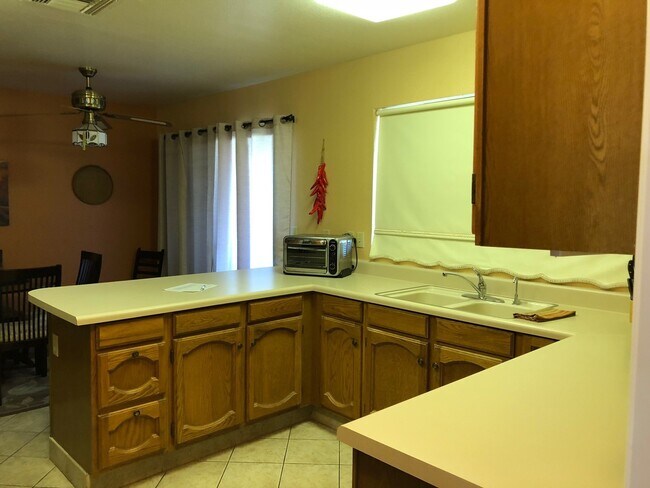 Building Photo - Manor 1485A Seasonal Rental