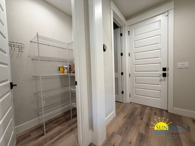 Building Photo - Elegant 4-Bedroom Home in Elliot Point with multiple neighborhood parks!