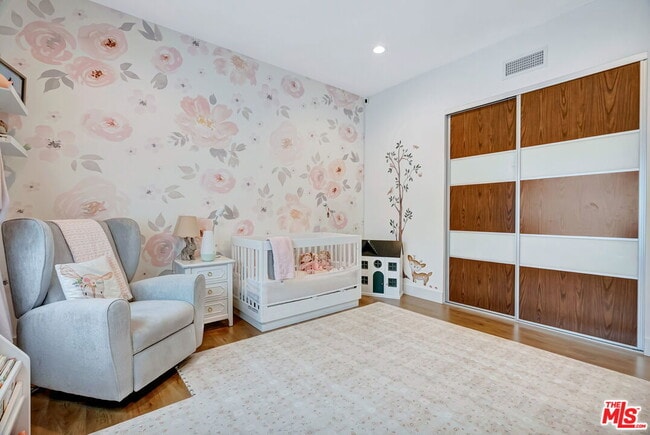 Building Photo - 18600 Cantara St