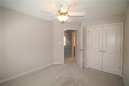 Building Photo - 3082 Brockenhurst Dr