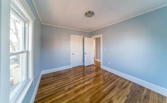 Building Photo - 14 Woodbine Rd