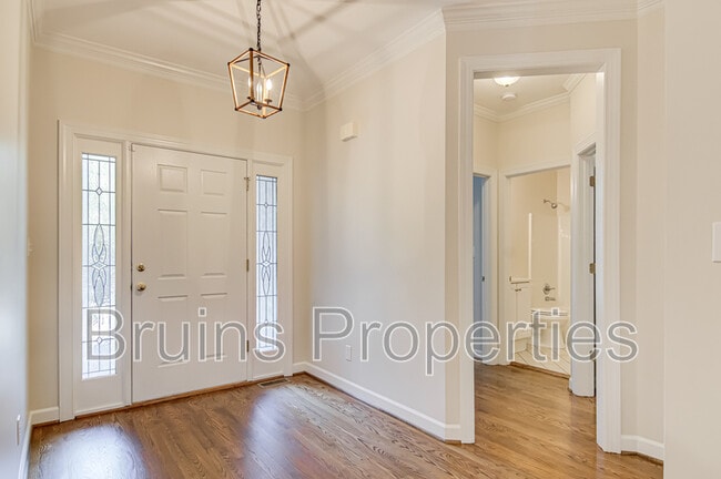 Building Photo - 8 Indigo Cove